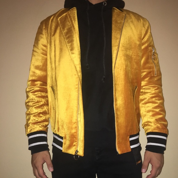International Concepts Yellow Velour Bomber Jacket - Picture 2 of 5